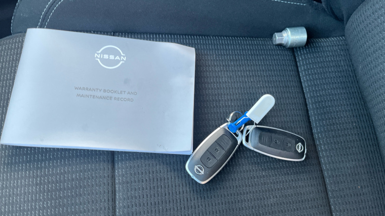 Nissan Qashqai 1.3 DiG-T MH Acenta Premium 5dr Petrol Hatchback